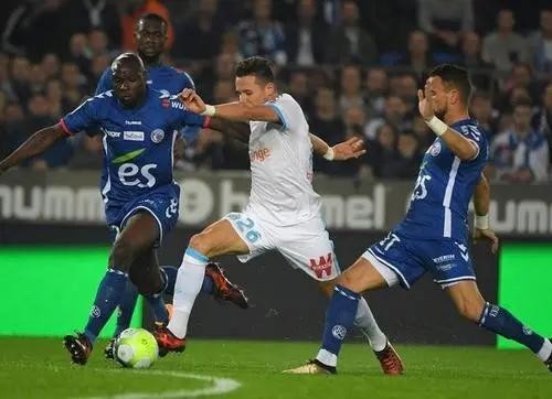  里昂客场闷平斯特拉斯堡遭遇联赛三轮不胜  